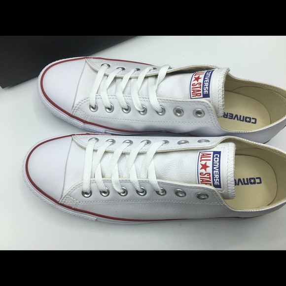 Converse Men’s Leather Low Chuck Taylor All Stars - Picture 4 of 8